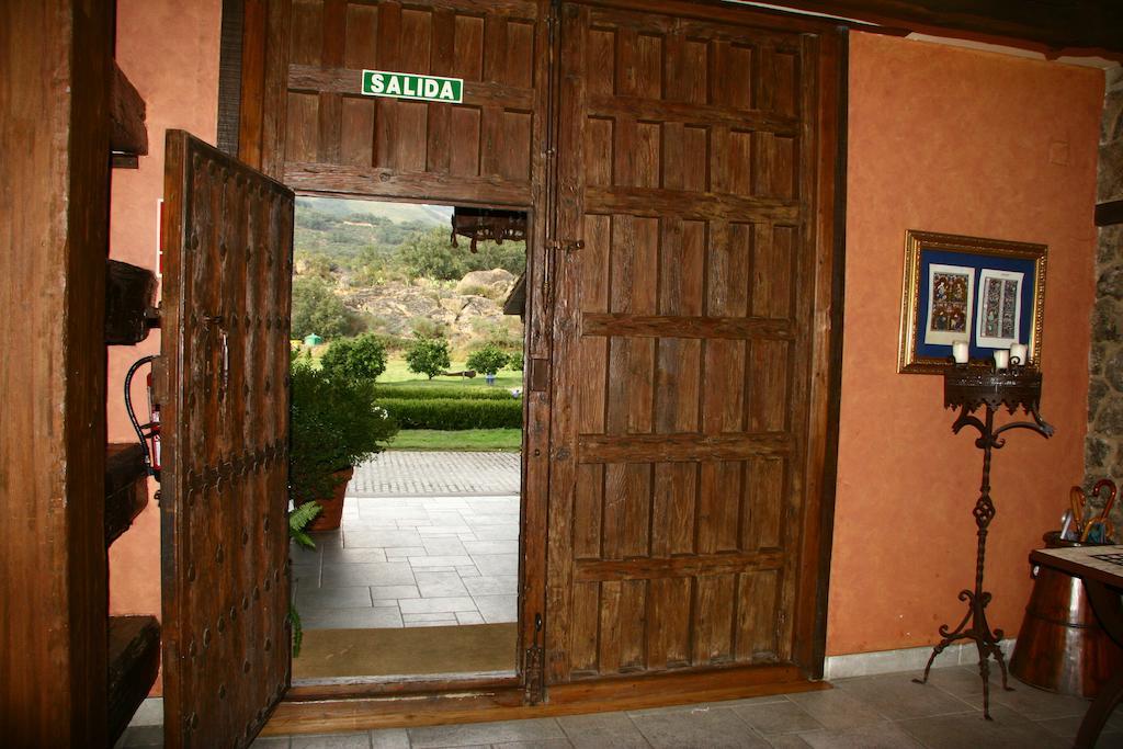 德尔培尼亚阿尔巴乡村酒店 Arroyomolinos de la Vera 外观 照片